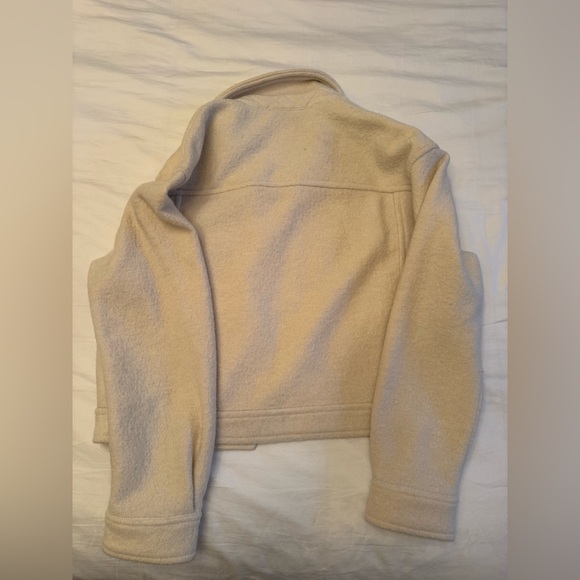 Aritzia Wilfred in Cream Oatmeal “Autumn Shirt Jacket” size Large - Picture 4 of 6